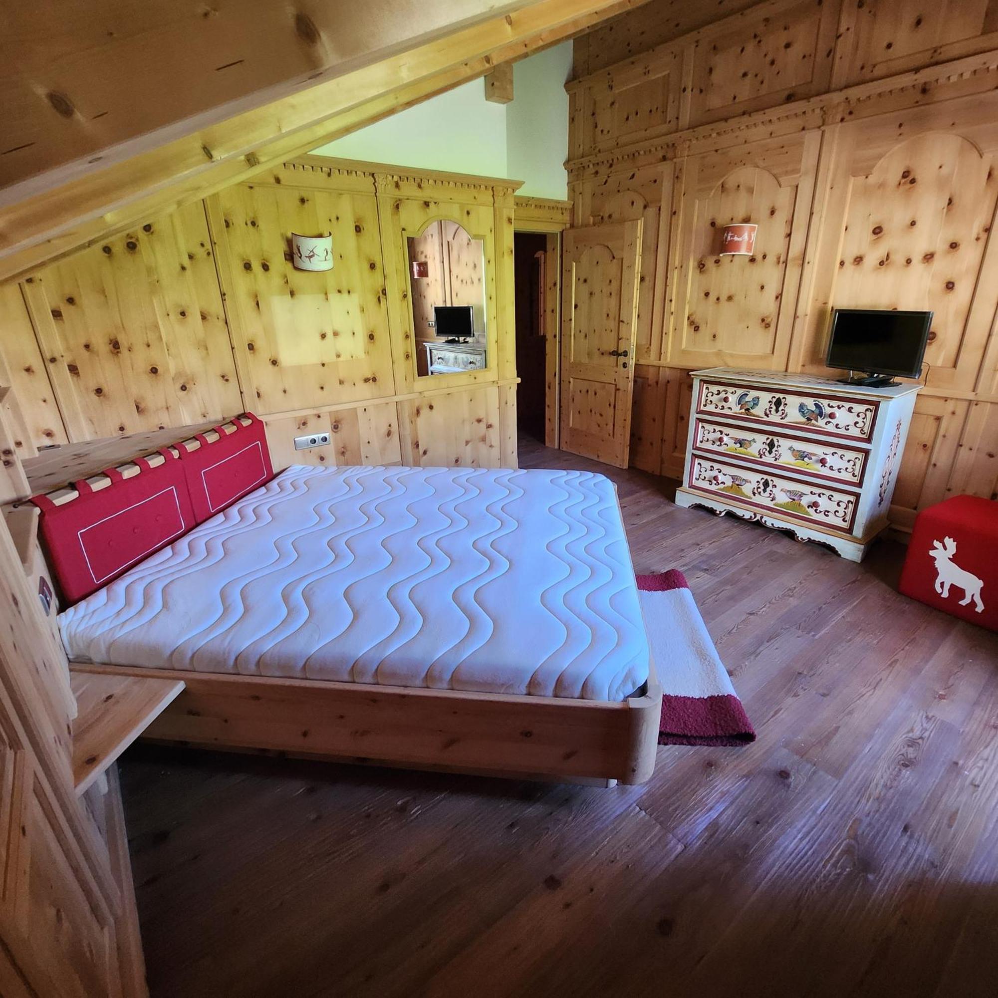 Aparthotel Family And Wellness Ciasa Antersies 3*