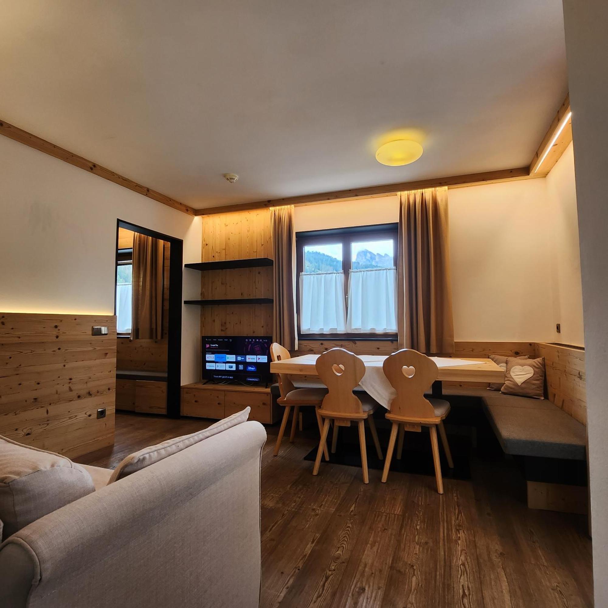 Aparthotel Family And Wellness Ciasa Antersies 3*